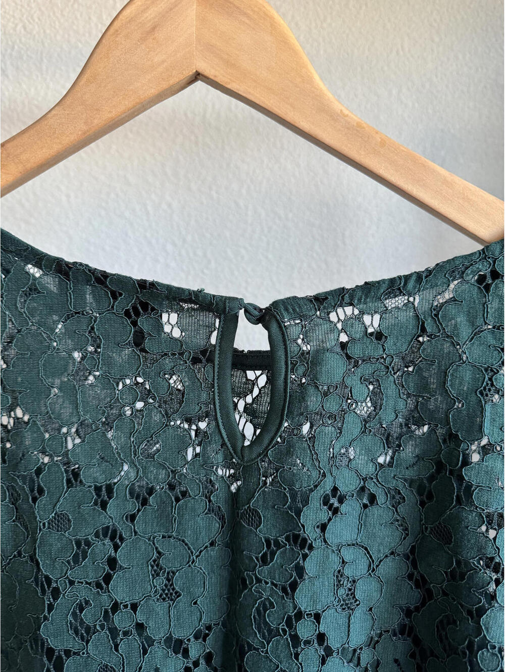 Rafaella Jade Green Lace Bell Sleeve Top with Cami Size L - Picture 6 of 7